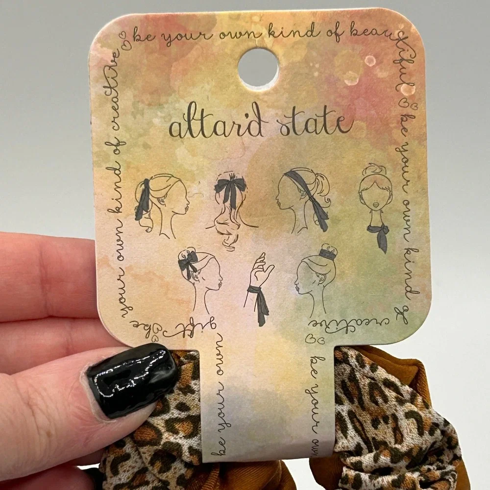 BUNDLE Altar'd State Leopard Amber‎ Stellar Scrunchie Bow Hair Tie Accessory NWT